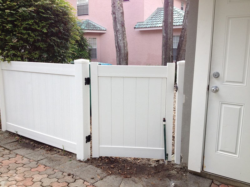 Wood fence repair in Winter Park
