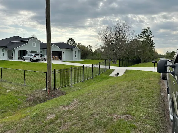 aluminum fence installation on Seaview St Wedgefield FL