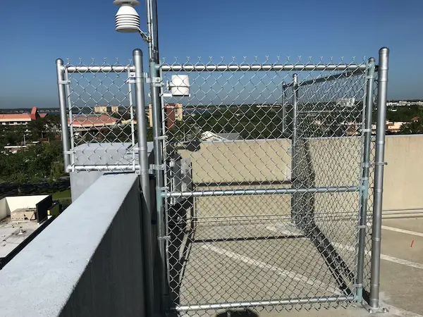 Chain link installation Orlando, FL.