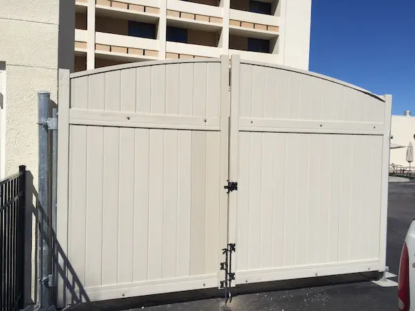 Repair dumpster gate Orlando, FL 