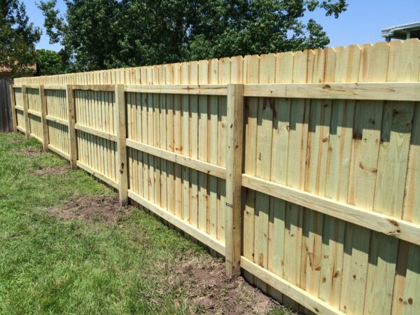 Who Owns the Fence? How to Tell If It’s Yours or Your Neighbor’s